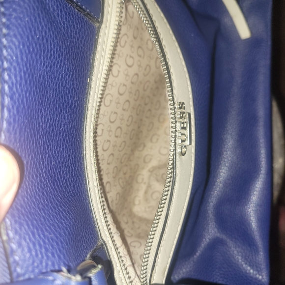 GUESS Blue Pebbled Purse - Picture 7 of 12
